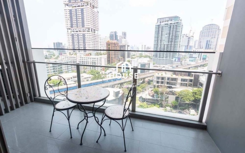 Aequa Sukhumvit 49 