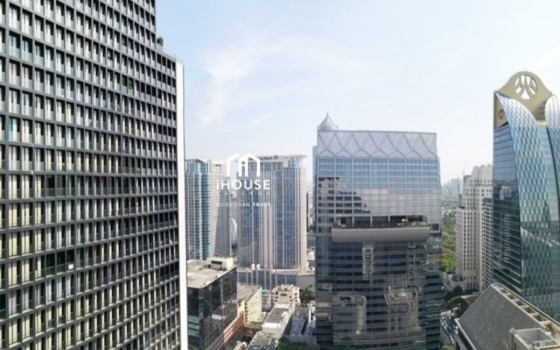 Noble Ploenchit