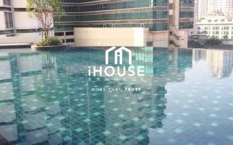 15 Sukhumvit Residences