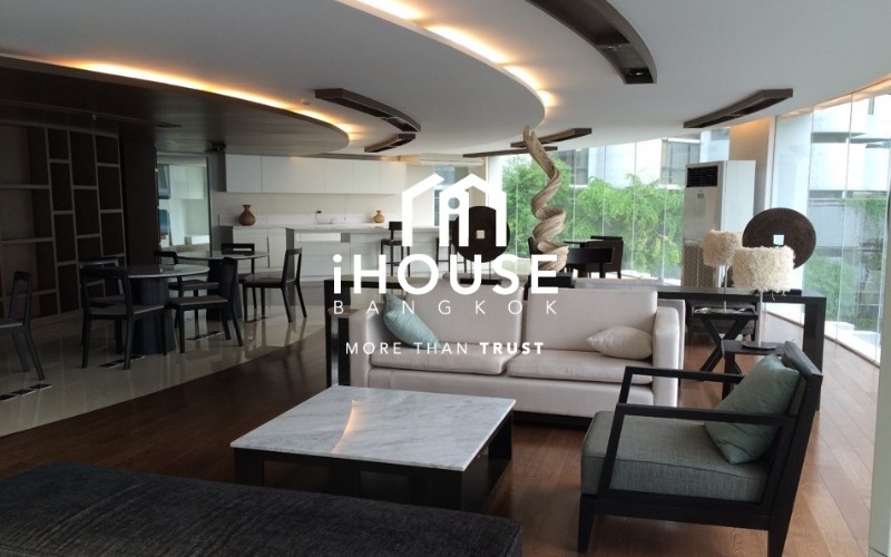 15 Sukhumvit Residences