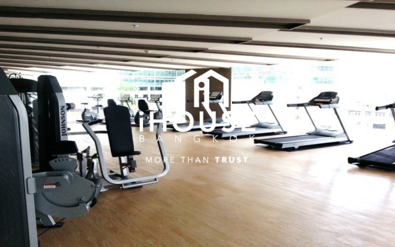 15 Sukhumvit Residences