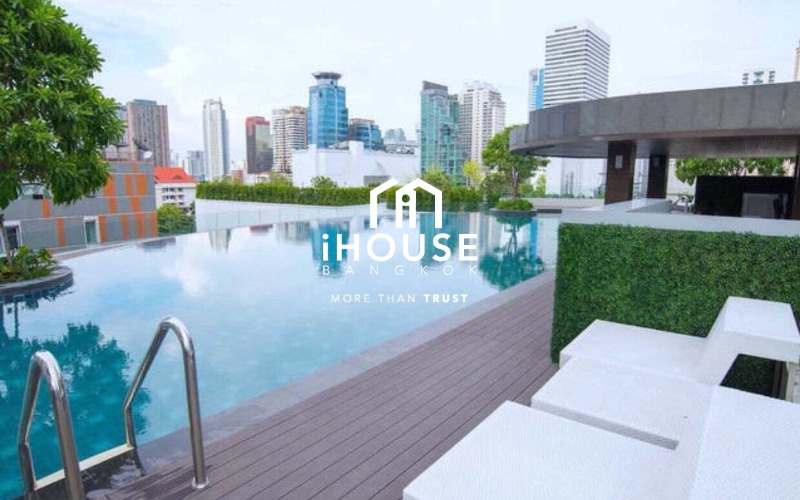 15 Sukhumvit Residences