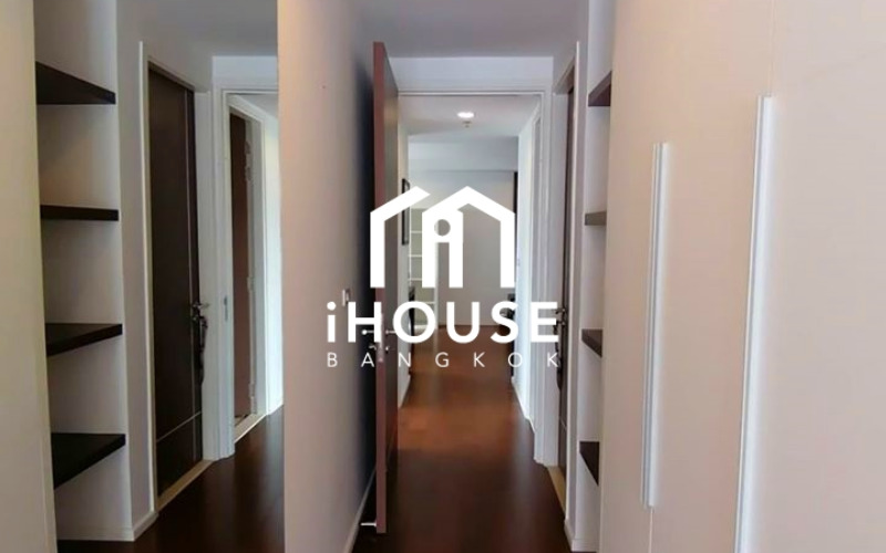 15 Sukhumvit Residences