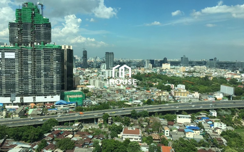 Rhythm Sathorn