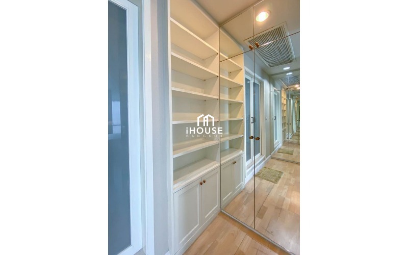 Baan Sathorn Chaopraya